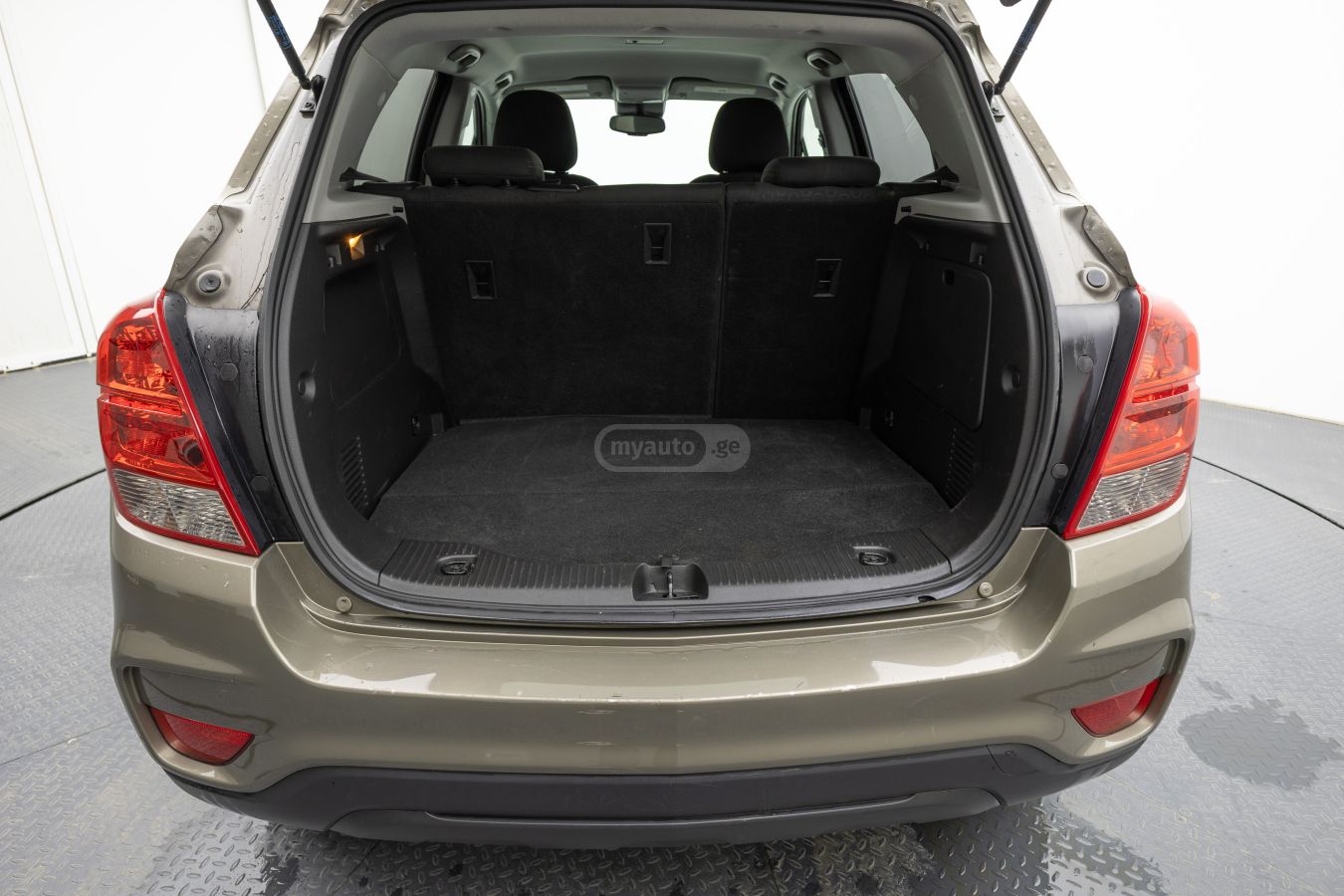 Chevrolet Trax - фото 7