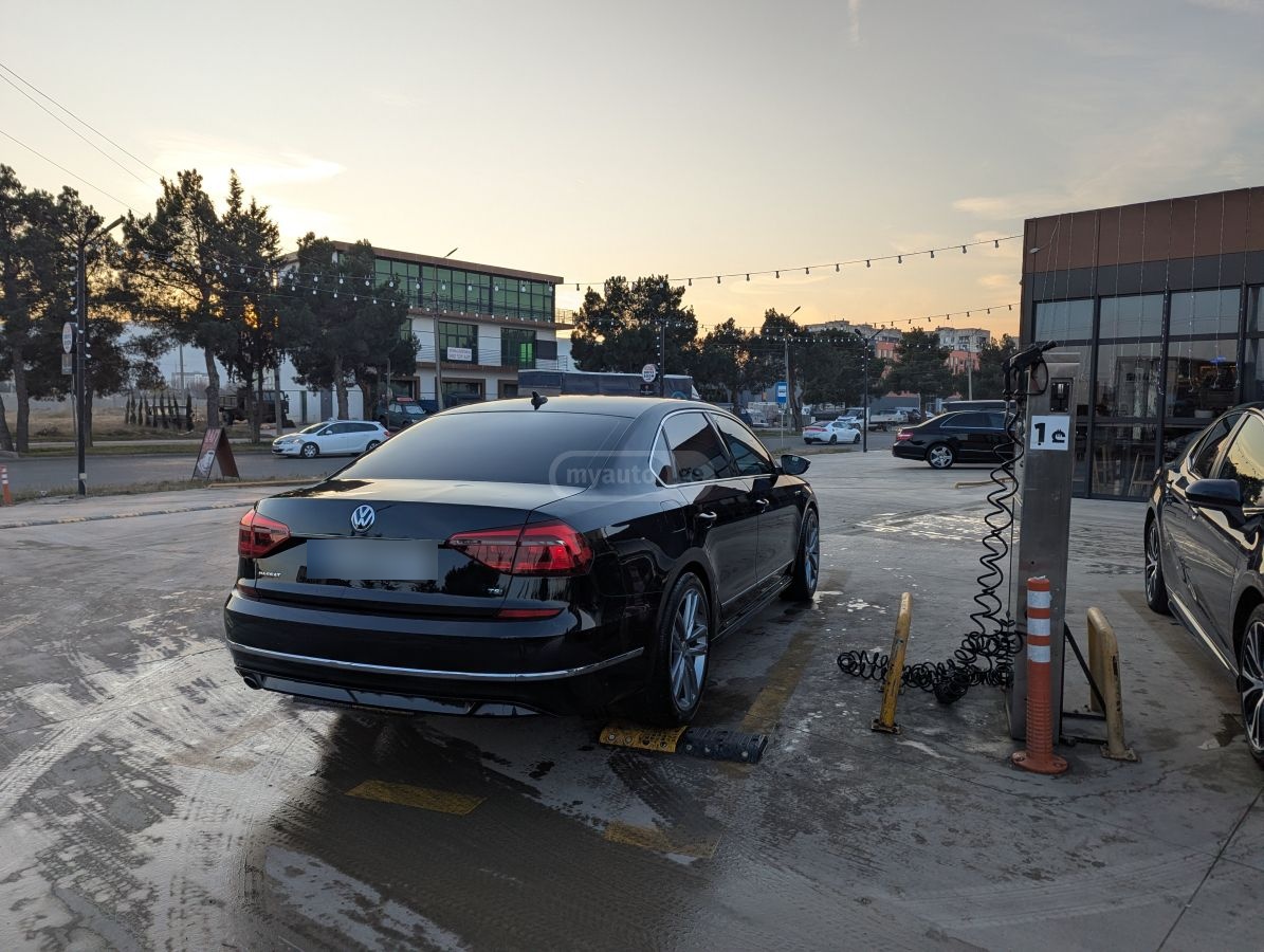 Volkswagen Passat - фото 3