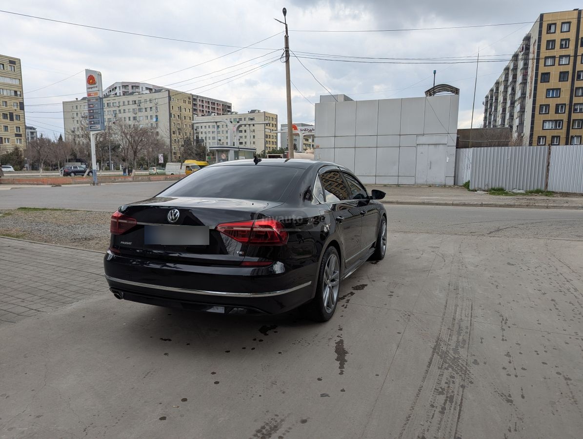 Volkswagen Passat - фото 8