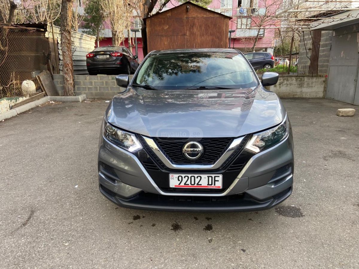 Nissan Rogue Sport - фото 1