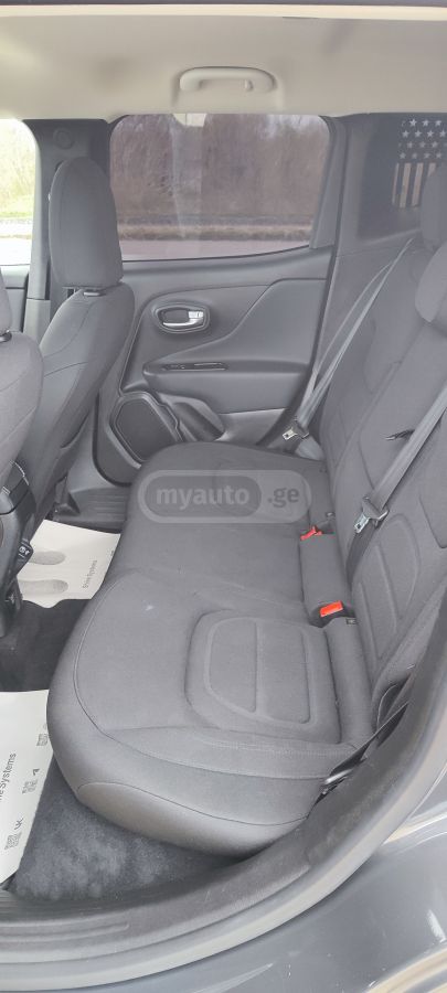 Jeep Renegade - фото 15
