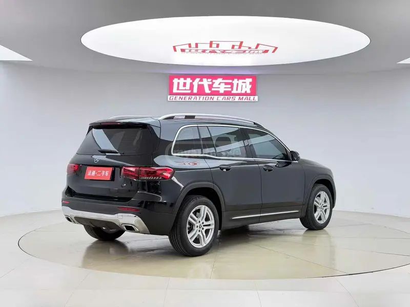 Mercedes-Benz GLB 35 AMG 2023 — миниатюра 6