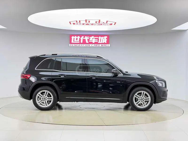 Mercedes-Benz GLB 35 AMG 2023 — миниатюра 7