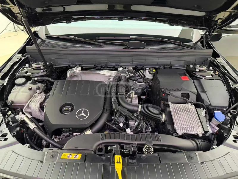 Mercedes-Benz GLB 35 AMG 2023 — миниатюра 8