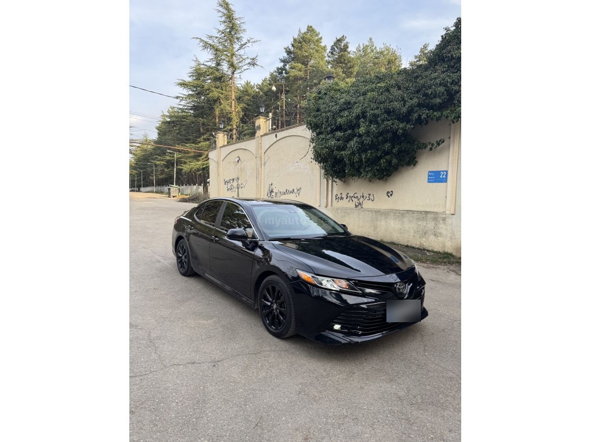 Toyota Camry - фото 6