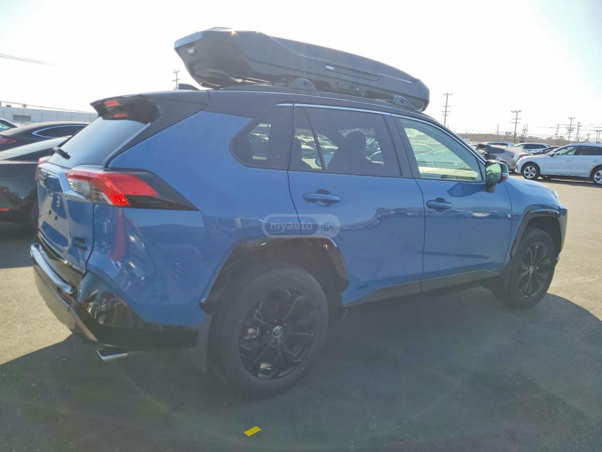 Toyota Rav 4 - фото 5