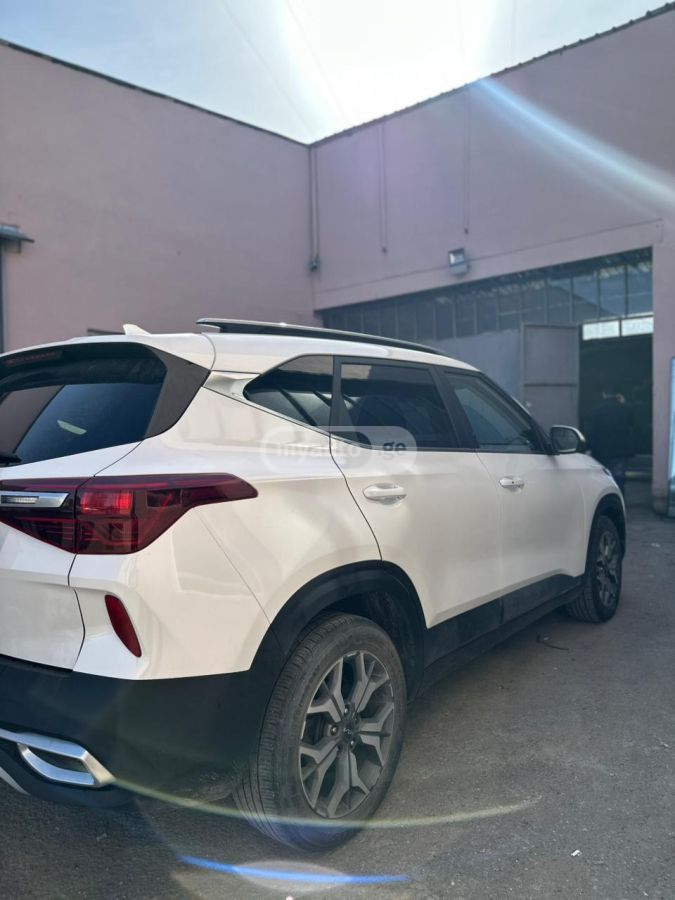 Kia Seltos - фото 4