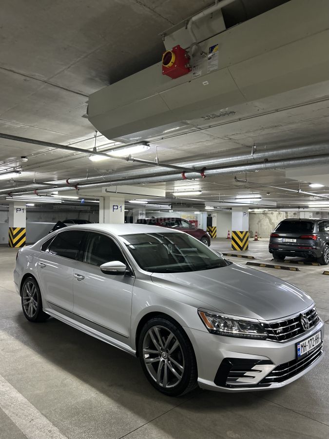 Volkswagen Passat - фото 4