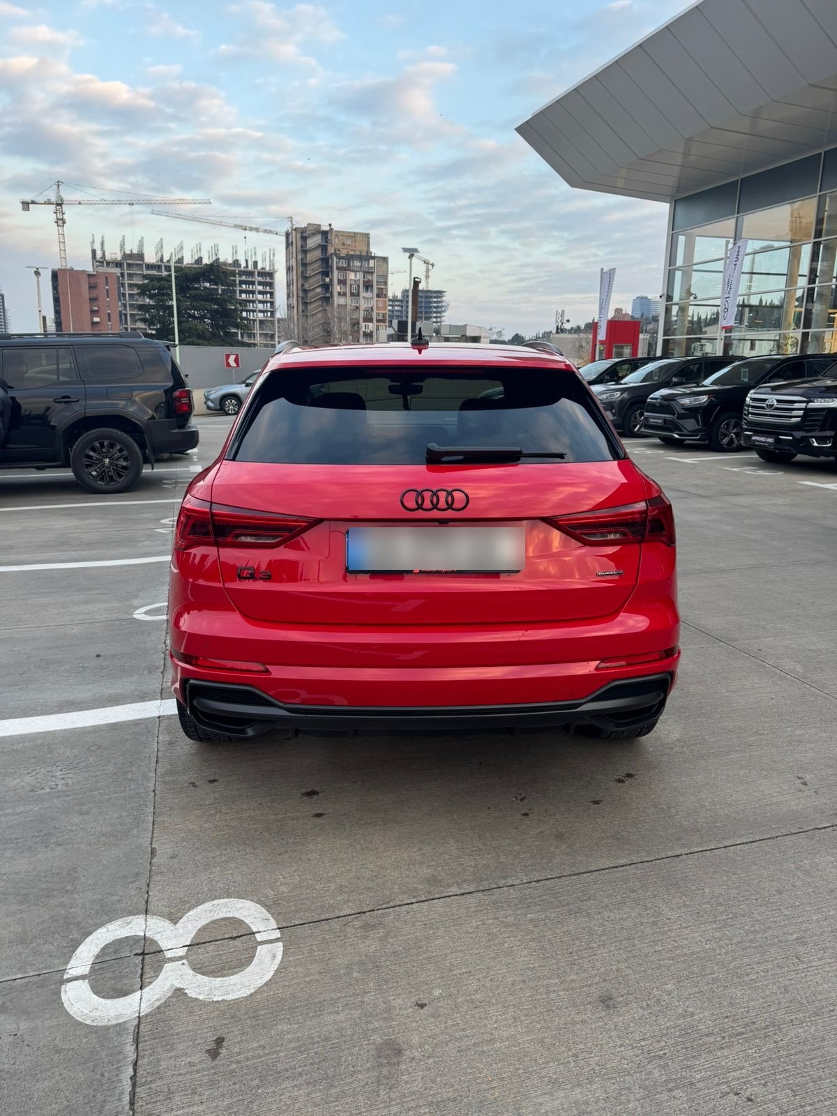 Audi Q3 - фото 4