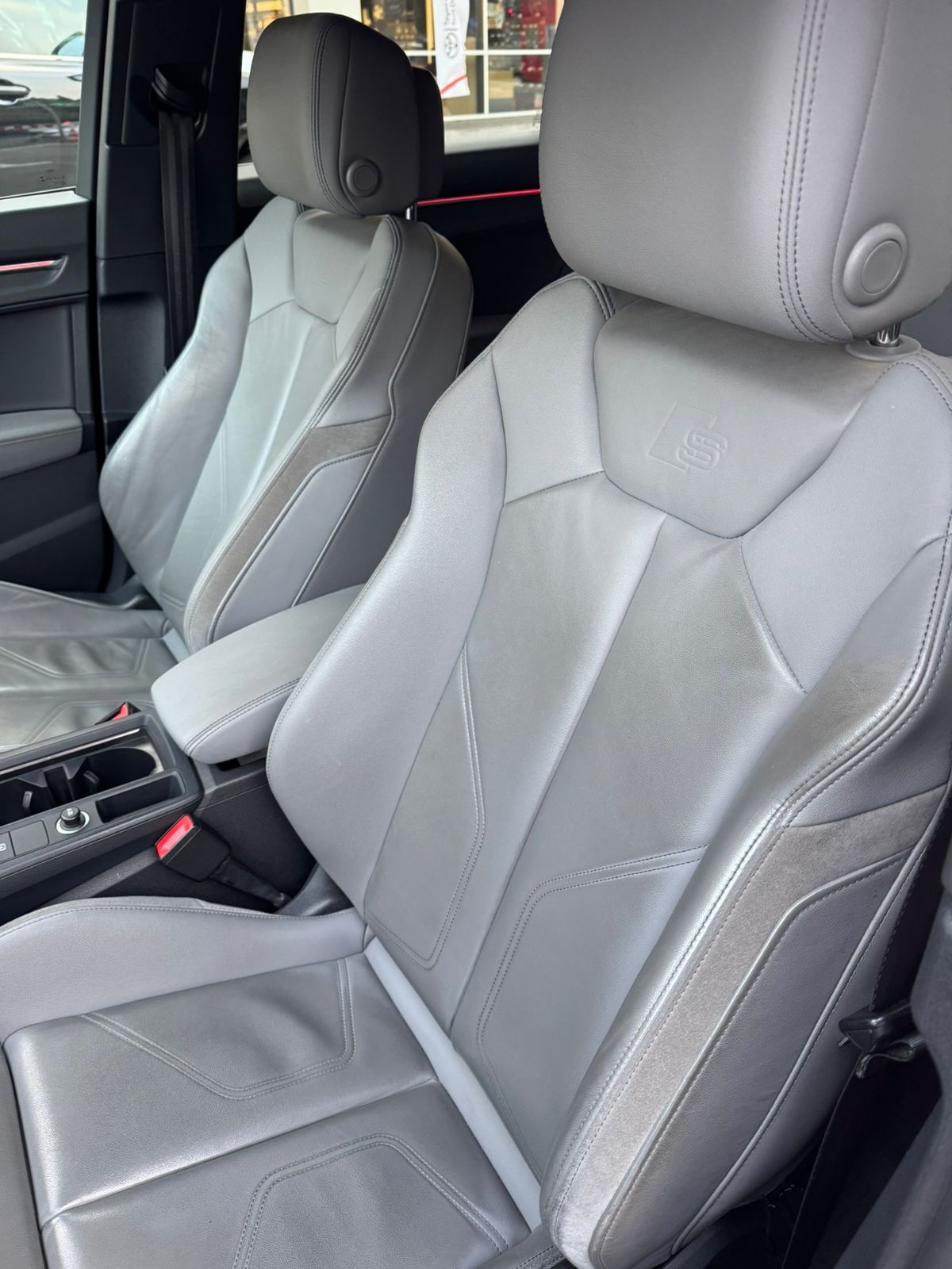 Audi Q3 - фото 5