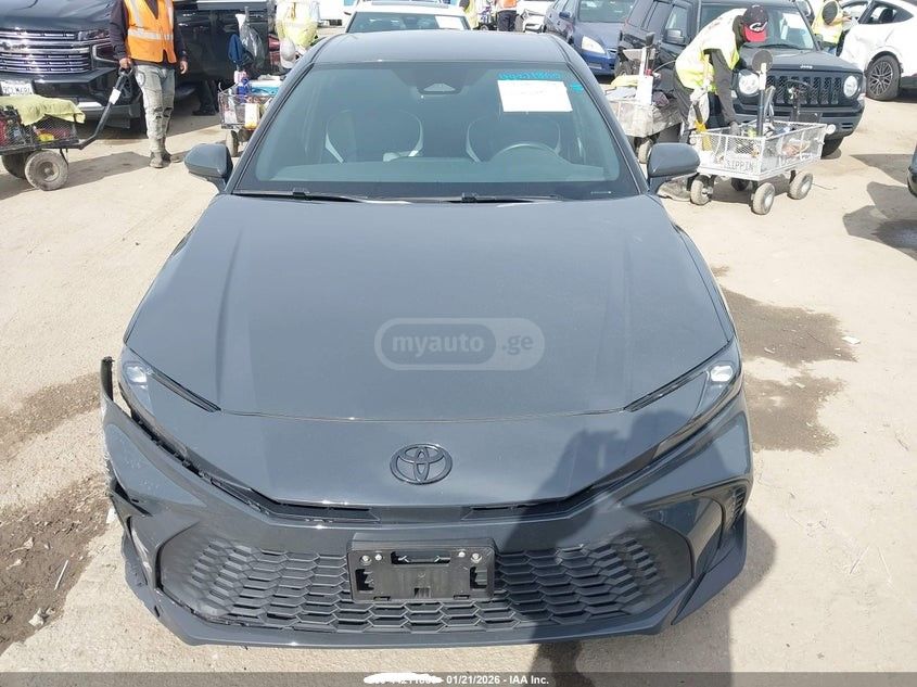 Toyota Camry - фото 5