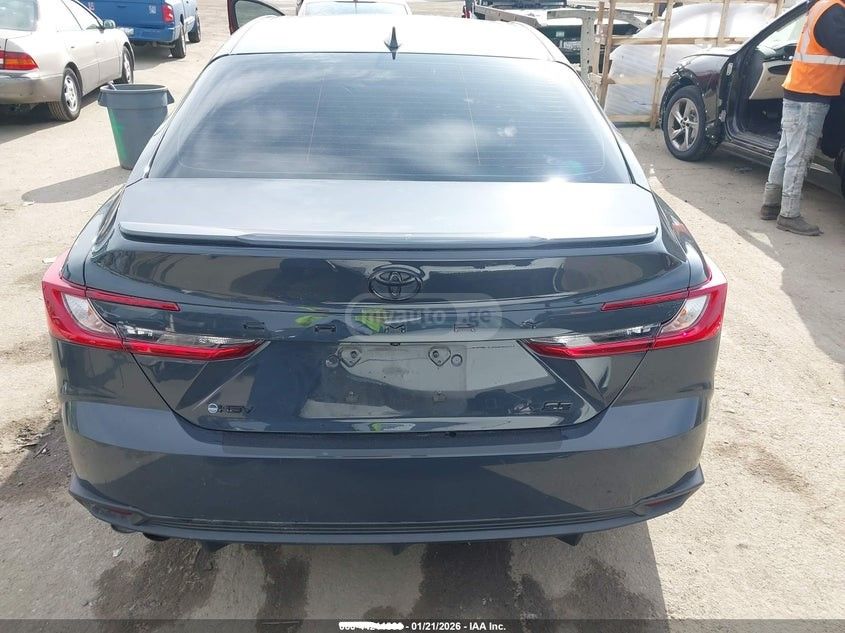 Toyota Camry - фото 6