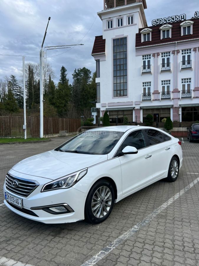 Hyundai Sonata - фото 1