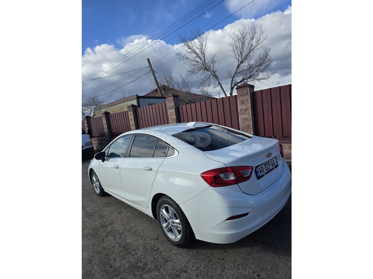 Chevrolet Cruze - фото 2
