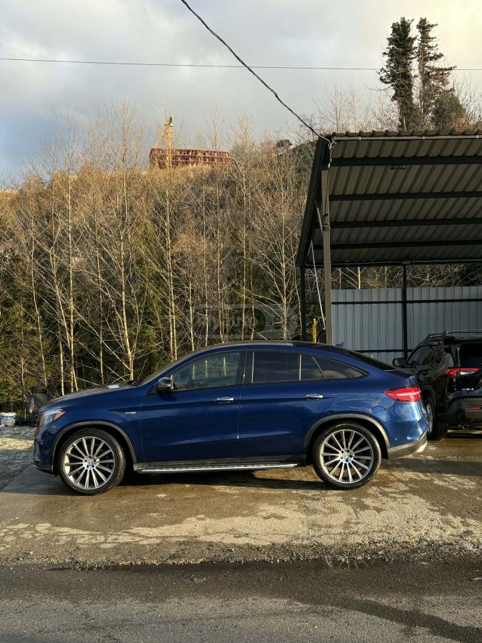 Mercedes-Benz GLE 43 AMG - фото 1