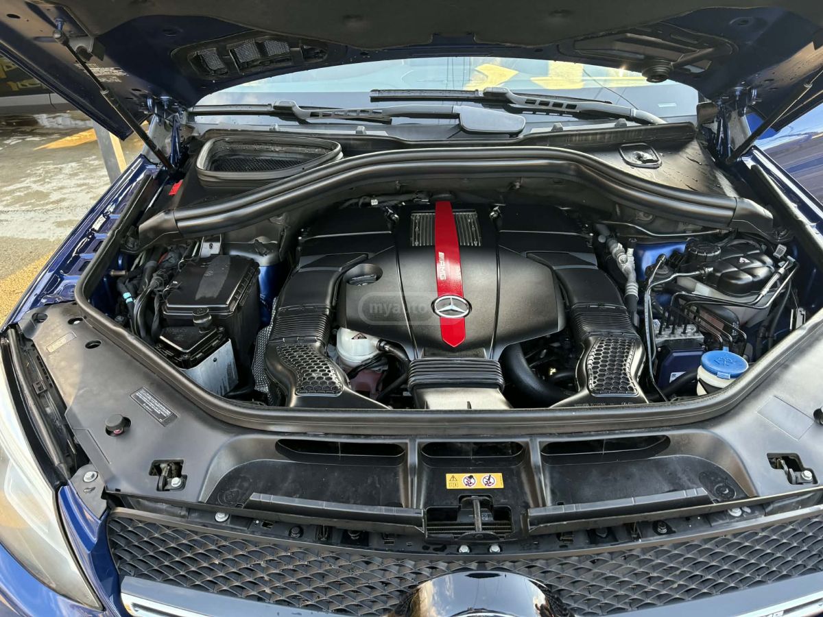 Mercedes-Benz GLE 43 AMG - фото 12
