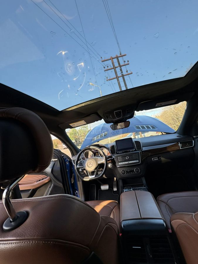 Mercedes-Benz GLE 43 AMG - фото 5