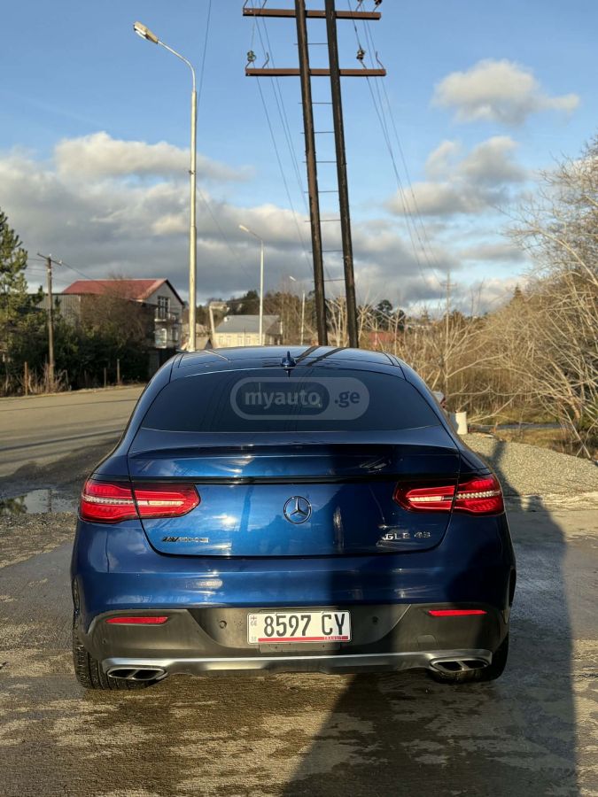 Mercedes-Benz GLE 43 AMG - фото 7