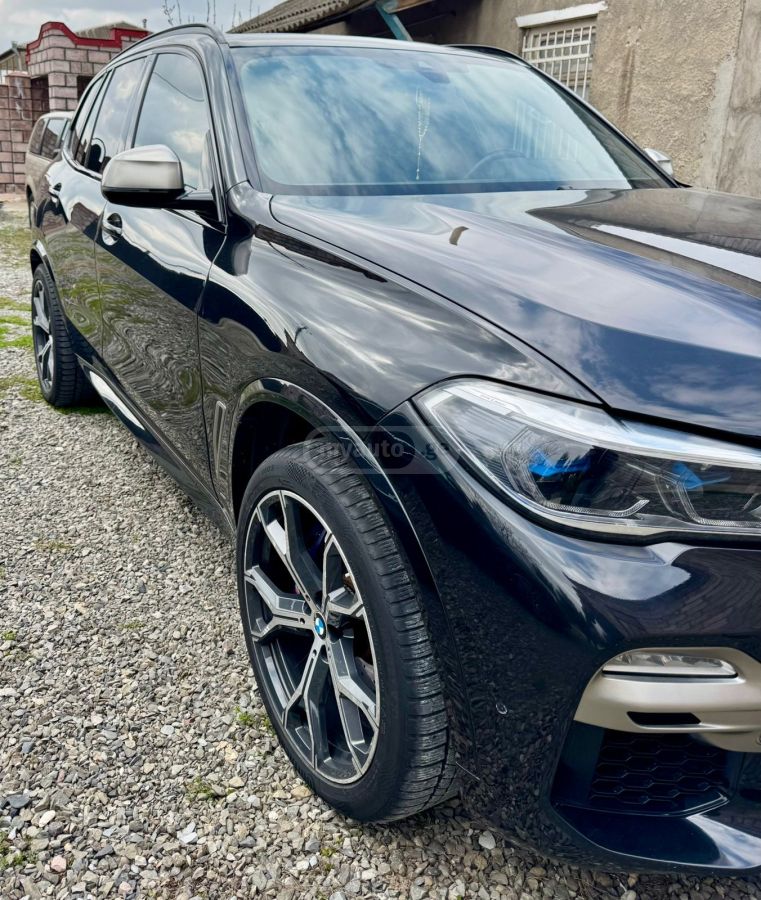 BMW X5 - фото 2