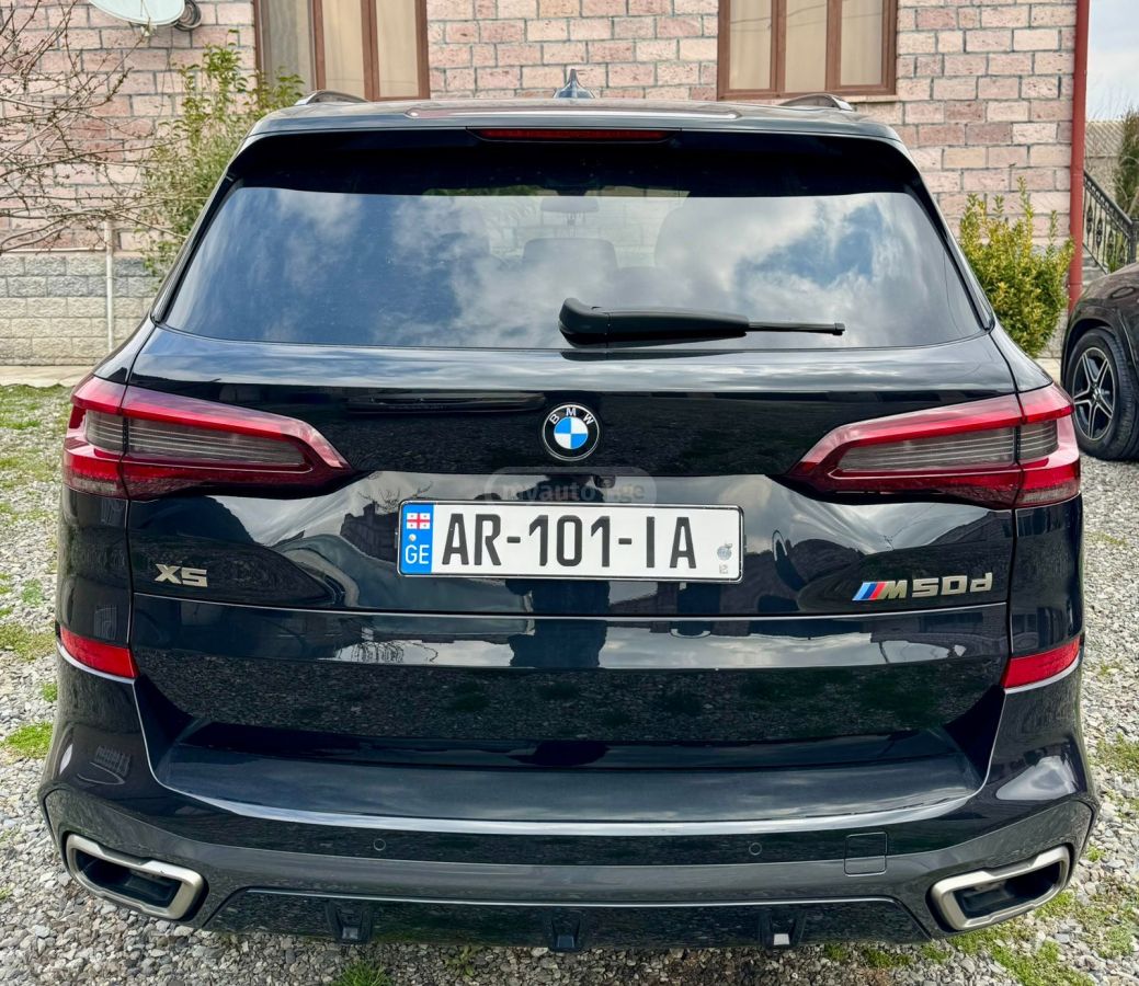 BMW X5 - фото 4