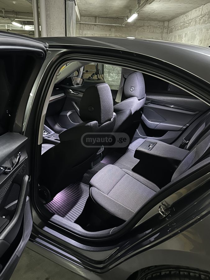 Skoda Octavia - фото 7