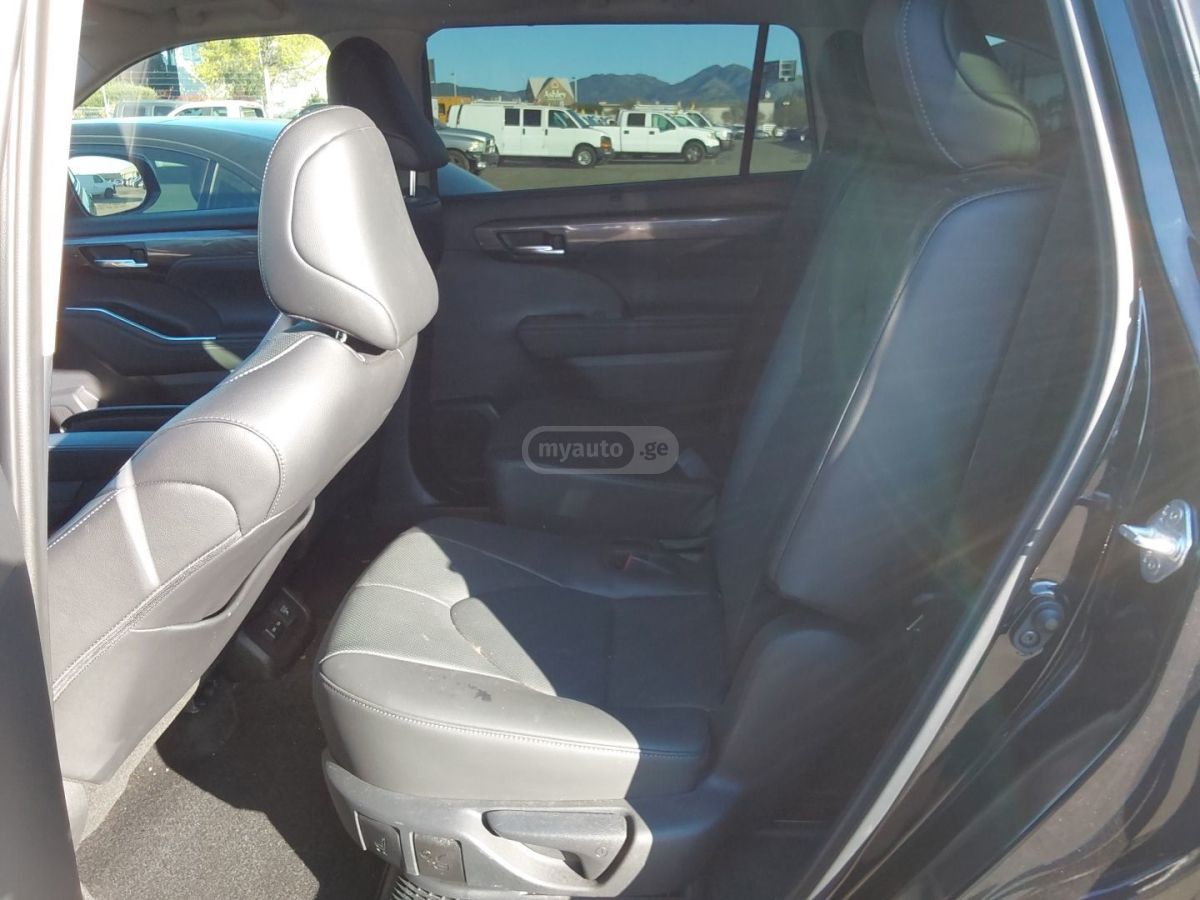 Toyota LIMITED HYBRID AWD — миниатюра 10