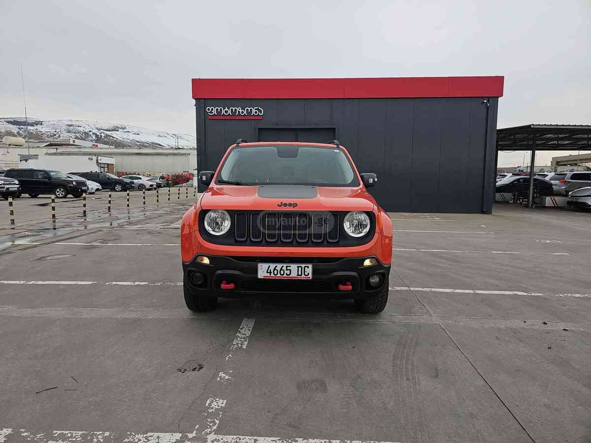 Jeep Renegade - фото 2