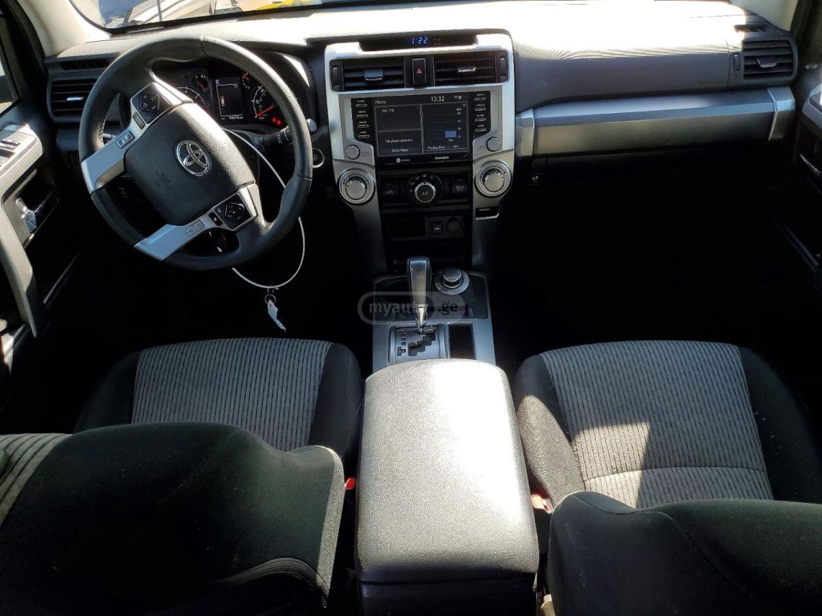 Toyota 4 Runner - фото 8