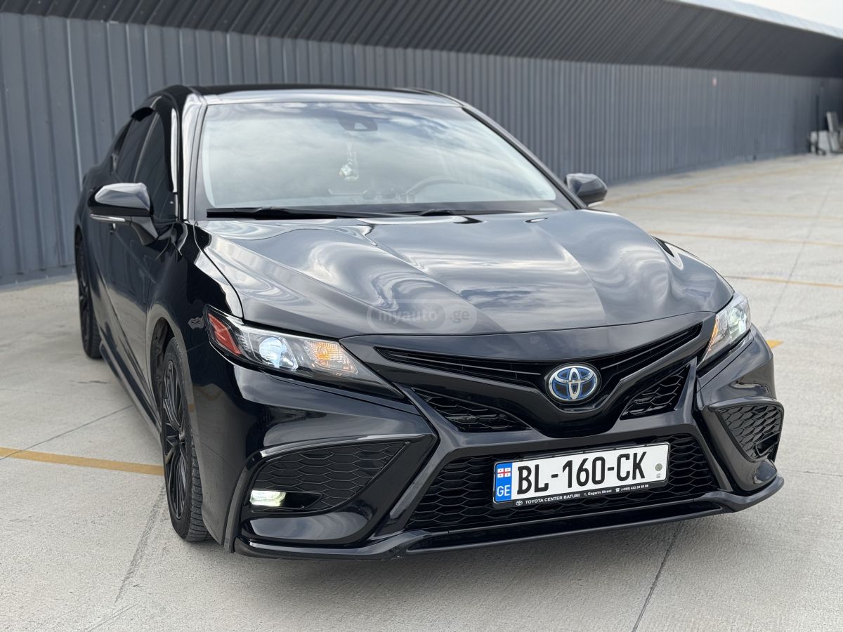 Toyota Camry - фото 4