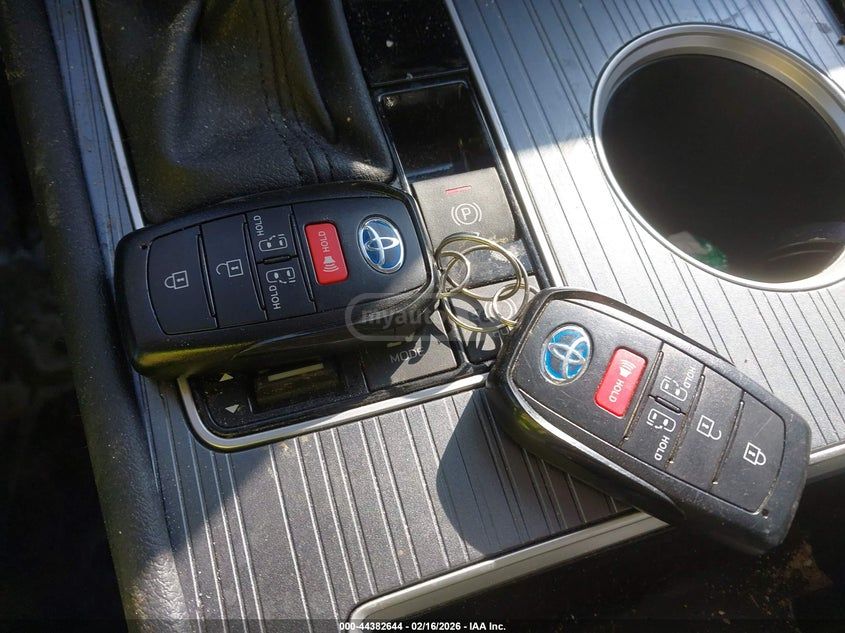 Toyota Sienna 2025 — миниатюра 10