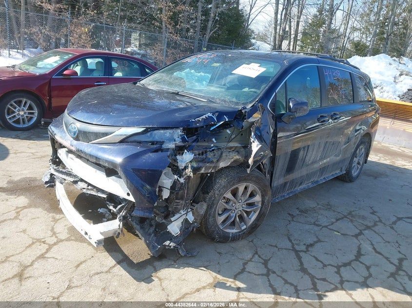 Toyota Sienna 2025 — миниатюра 2