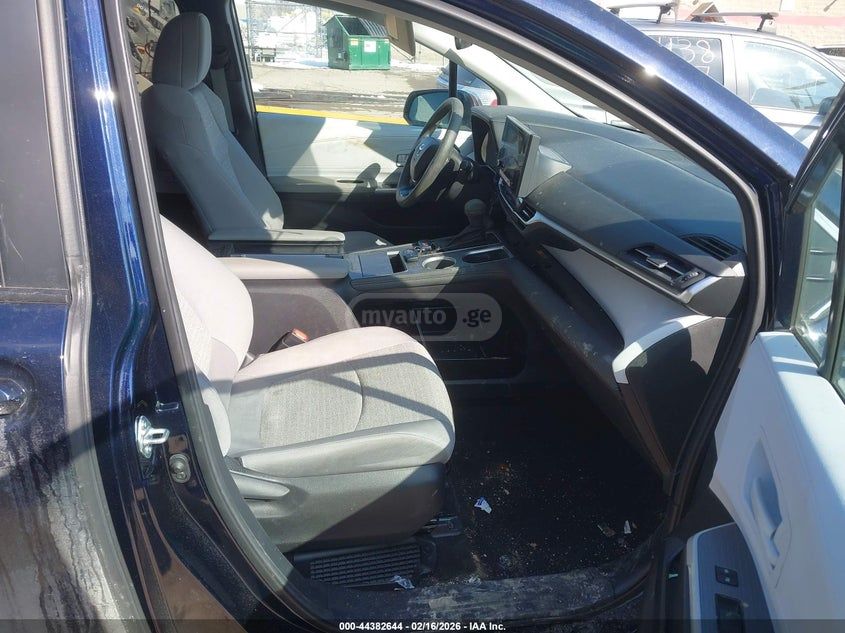 Toyota Sienna 2025 — миниатюра 5