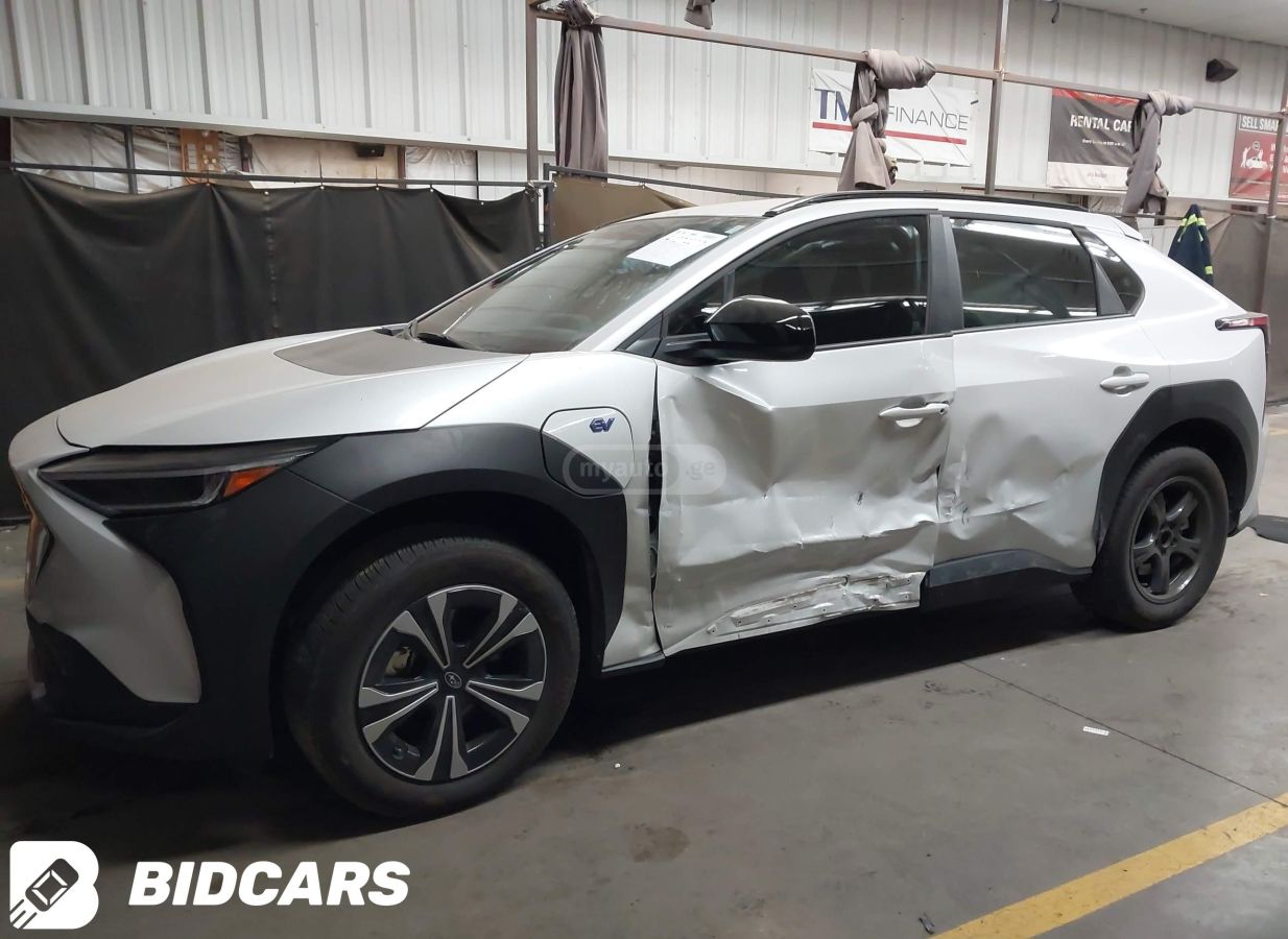 Subaru Solterra 2024 — миниатюра 2