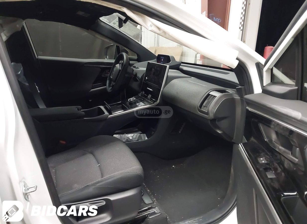 Subaru Solterra 2024 — миниатюра 7