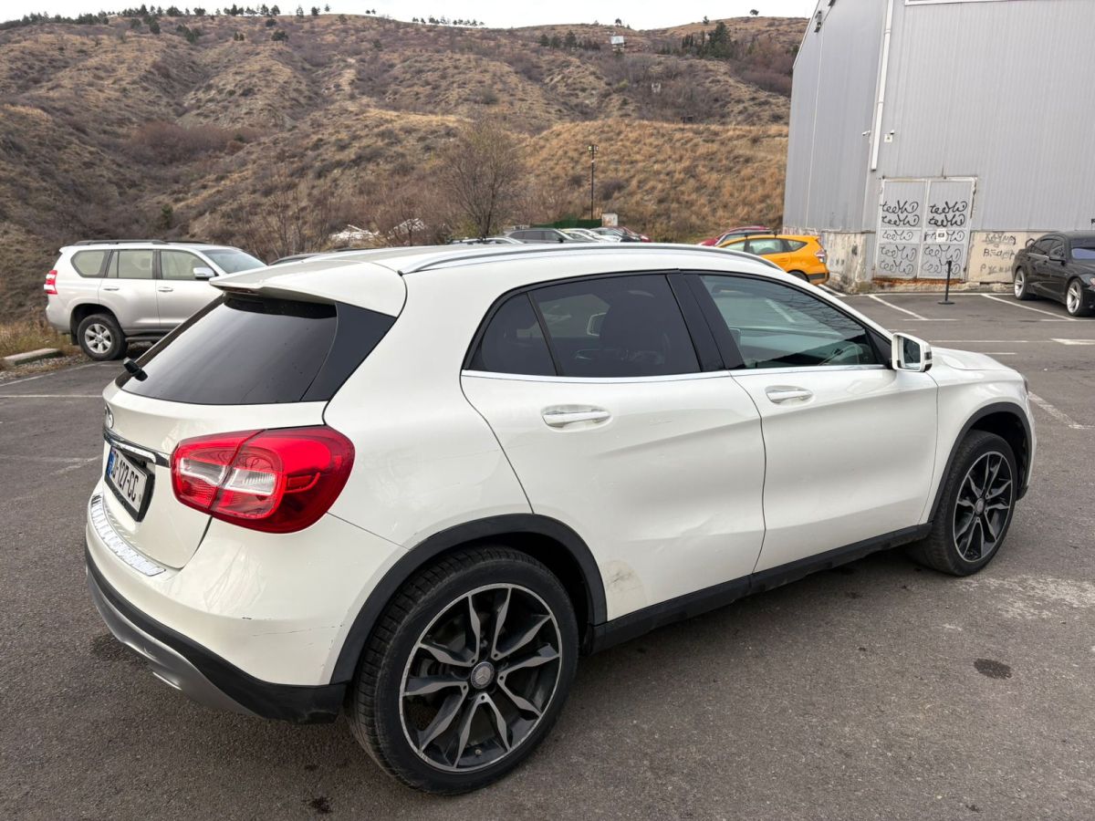 Mercedes-Benz GLA 250 - фото 9