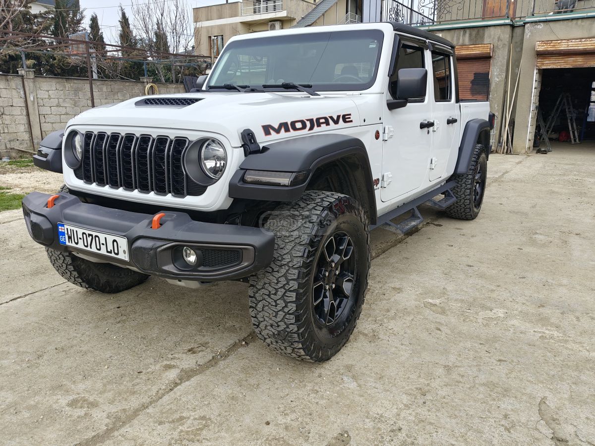 Jeep Gladiator mojave 2023 — миниатюра 1