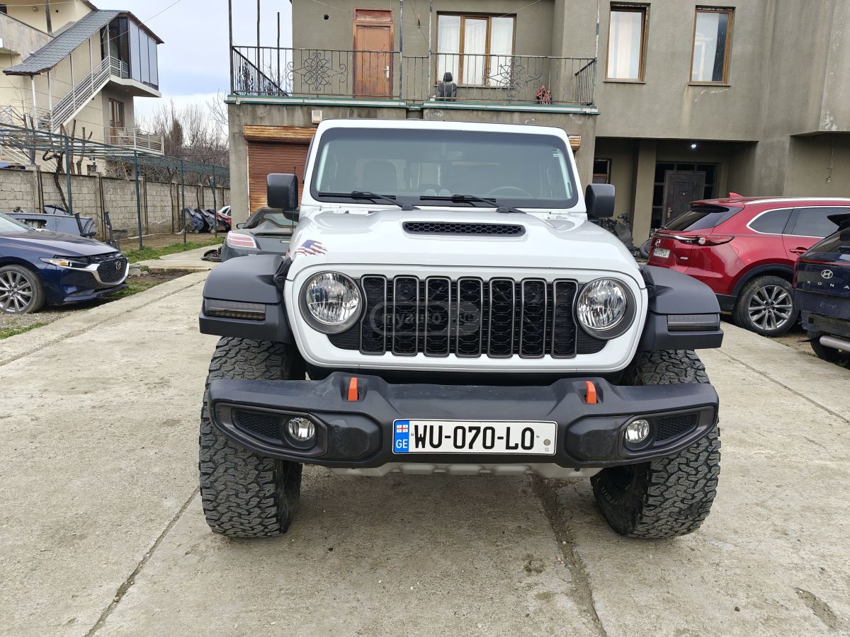 Jeep Gladiator mojave 2023 — миниатюра 6