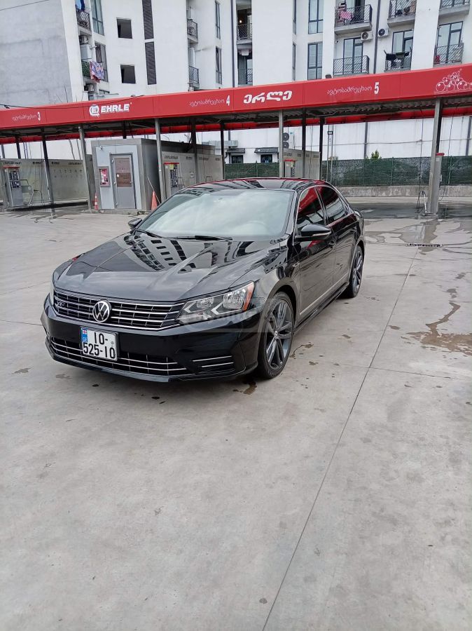 Volkswagen Passat - фото 1