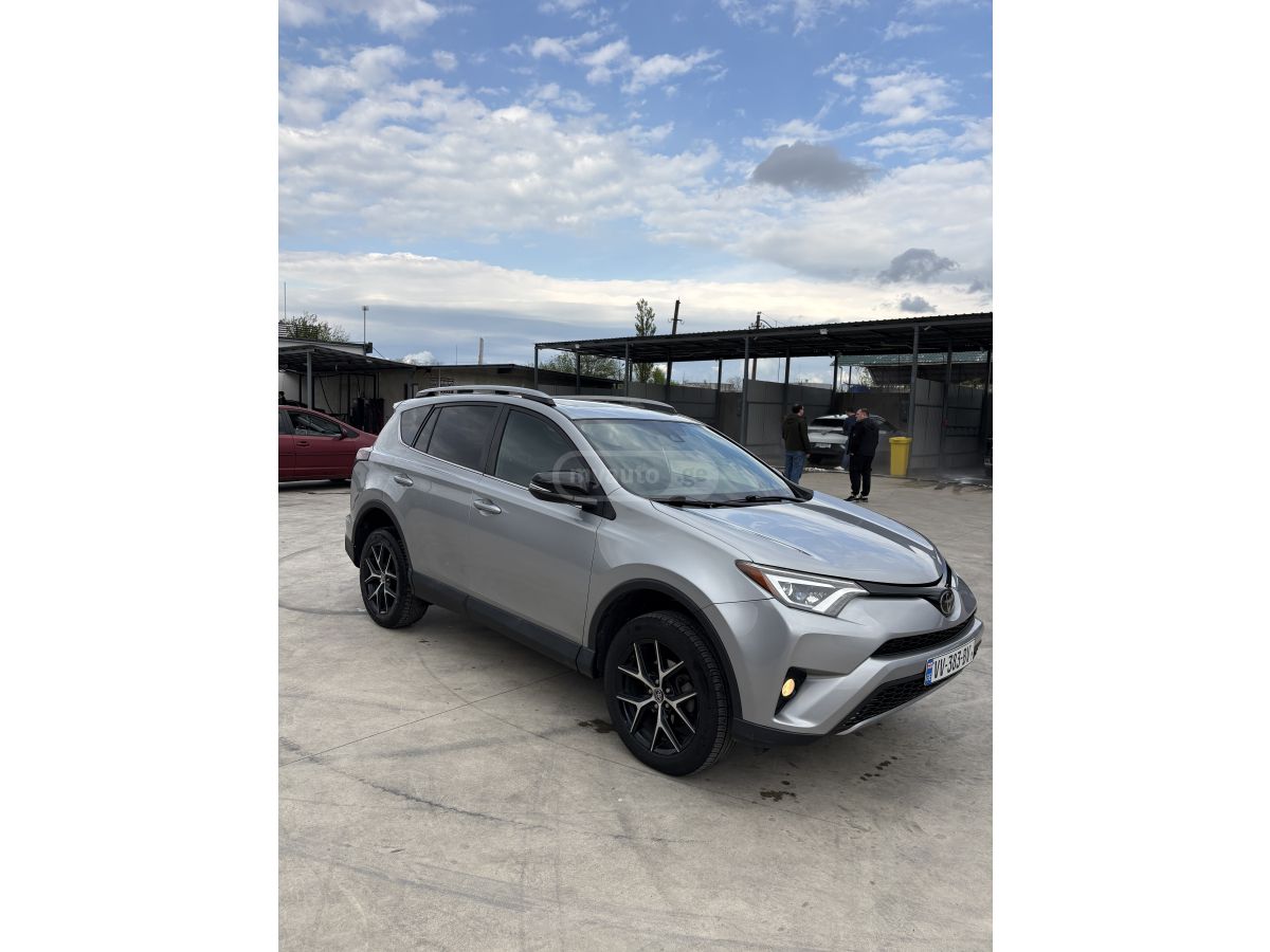 Toyota Rav 4 - фото 2