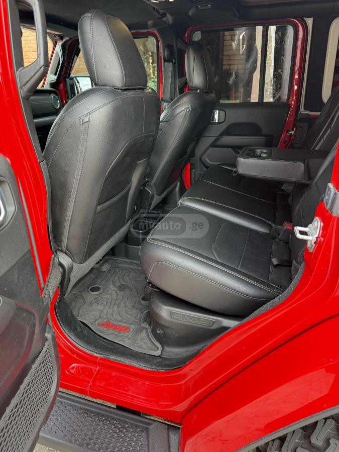 Jeep Wrangler - фото 5