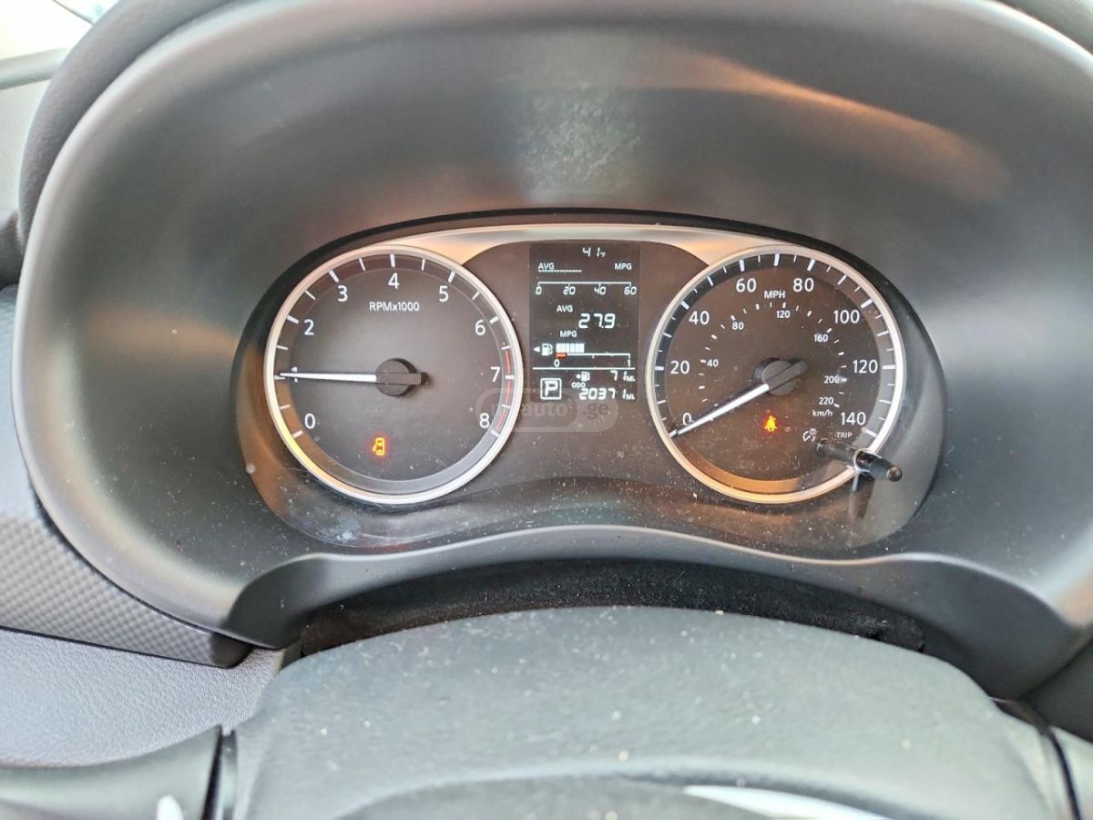 Nissan S 4dr Front-Wheel Drive CVT — миниатюра 9