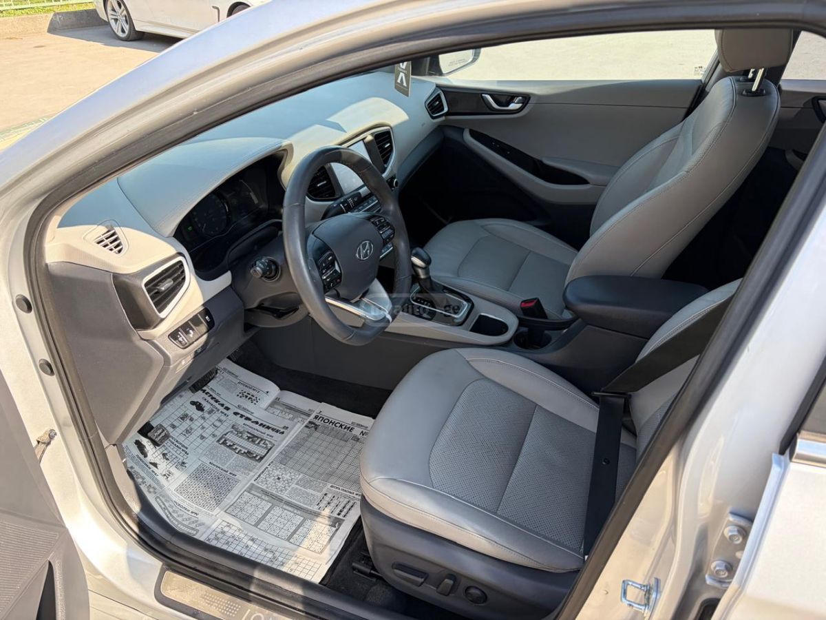 Hyundai Ioniq - фото 14