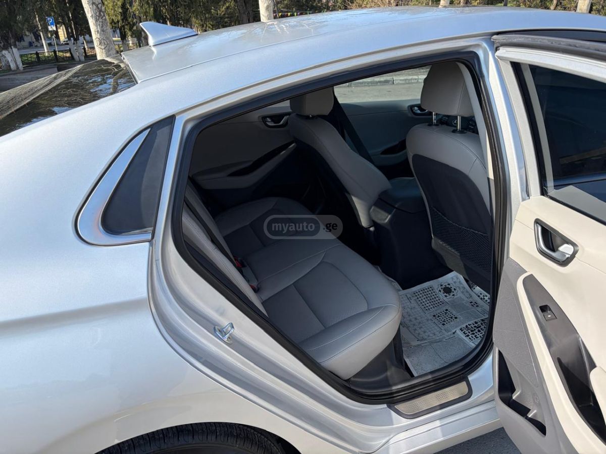 Hyundai Ioniq - фото 2