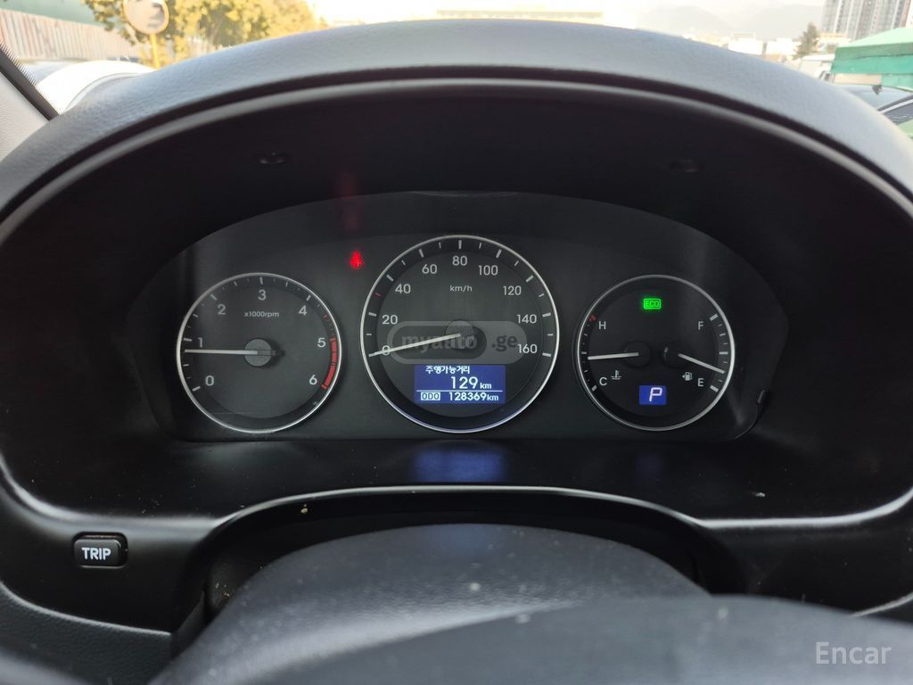 Hyundai Starex - фото 11