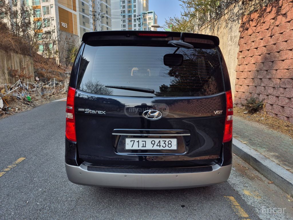Hyundai Starex - фото 3