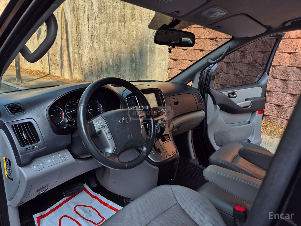 Hyundai Starex - фото 6