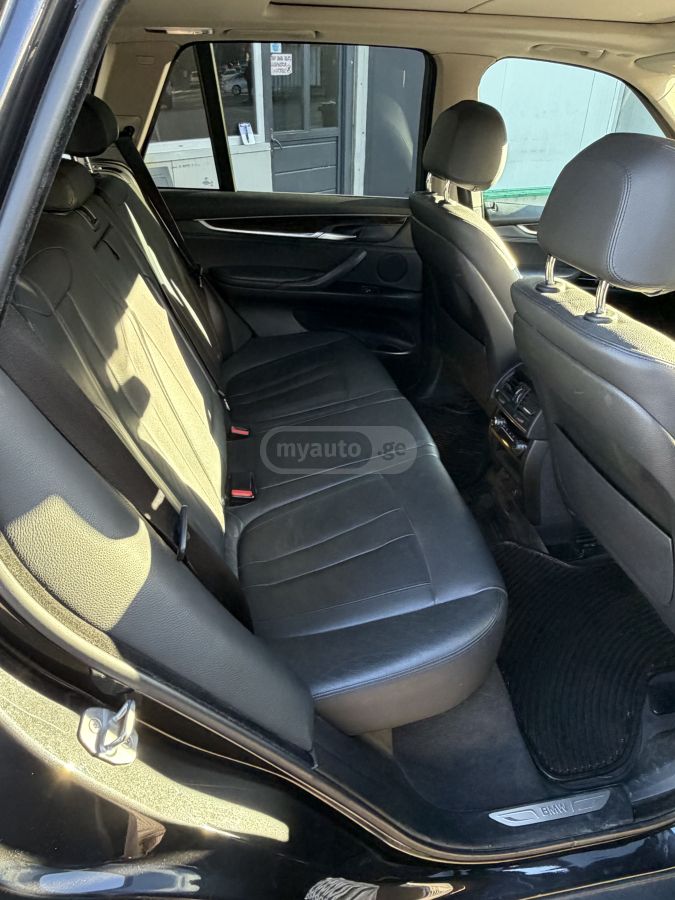 BMW X5 - фото 10