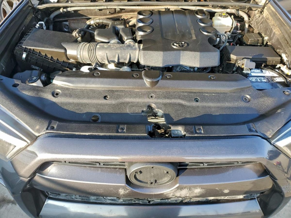 Toyota TRD Off Road 4dr 4x4 Automatic — миниатюра 10