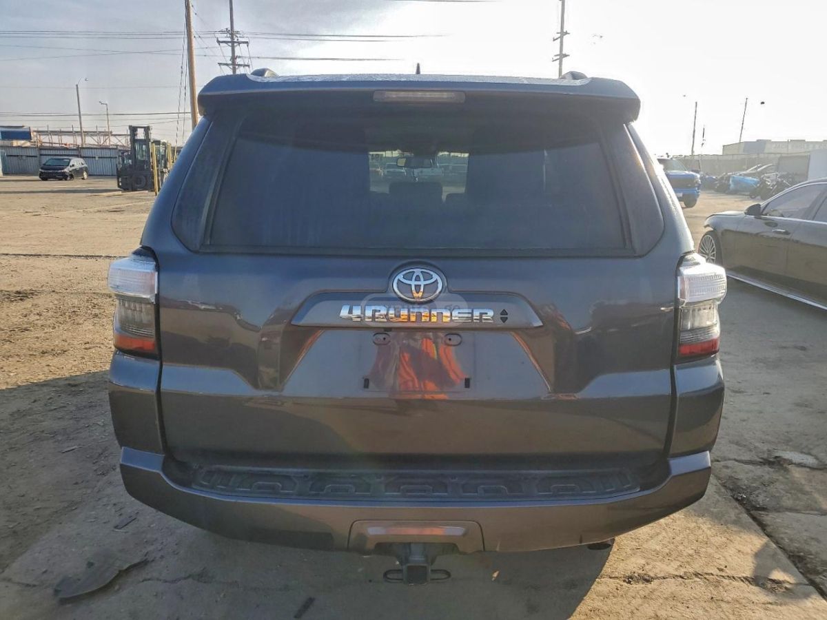 Toyota TRD Off Road 4dr 4x4 Automatic — миниатюра 2