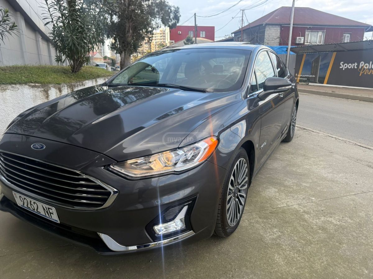 Ford Fusion - фото 3